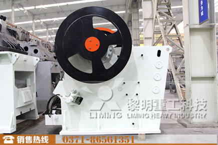 歐版鄂式碎石機(jī)